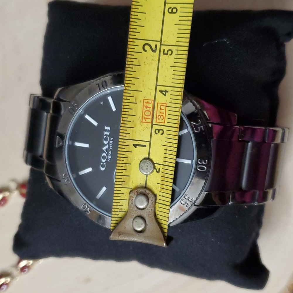 Watch Video / CLASSY BLACK Coach Watch With Box - Picture 5 of 10